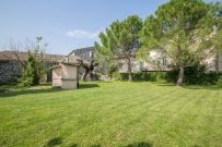 Jardin arboré du gîte et chambres d'hôtes la Cour de l'Olivier en Sud Ardèche